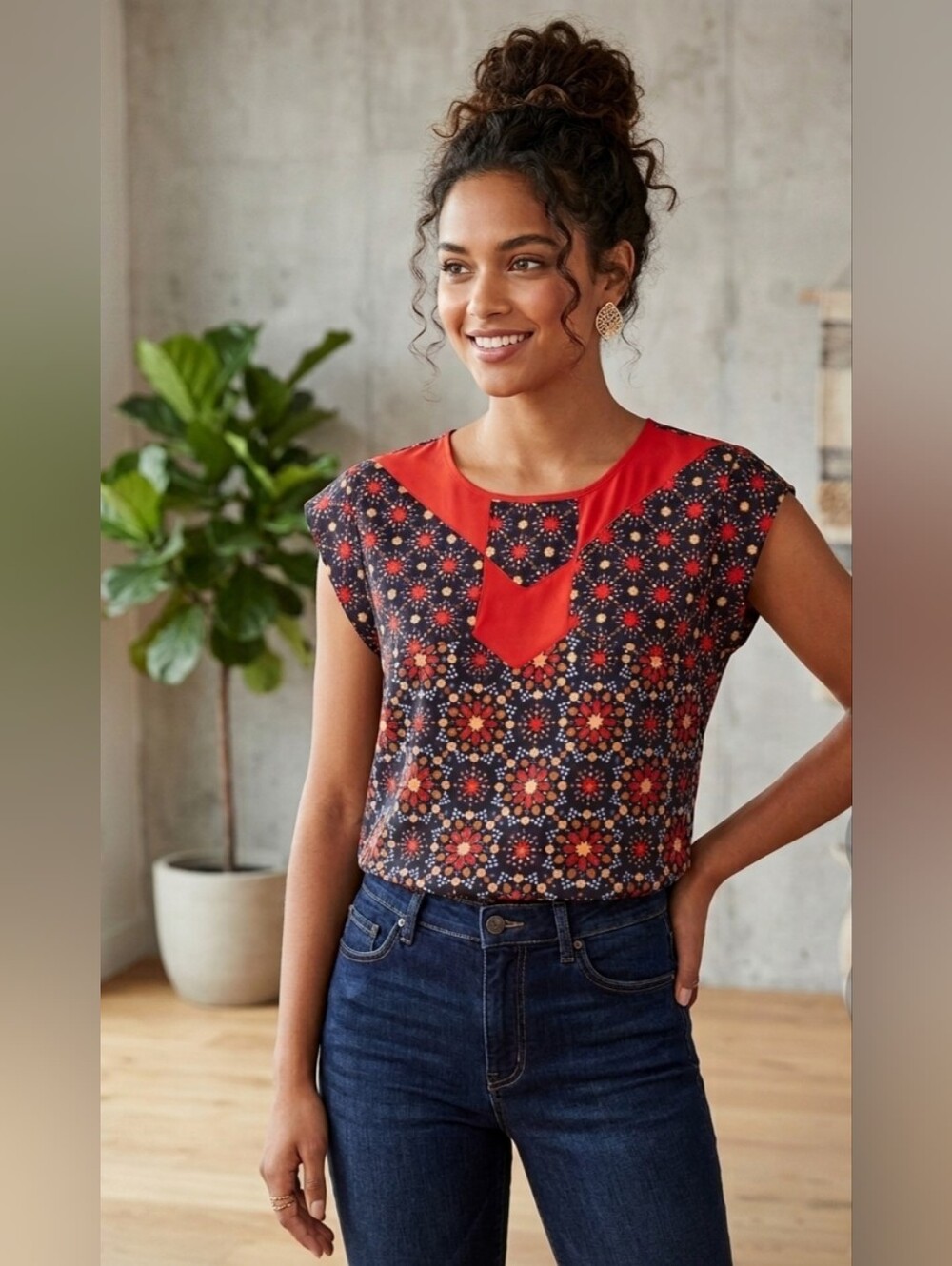 The Limited Starburst Geometric Mosaic Blouse